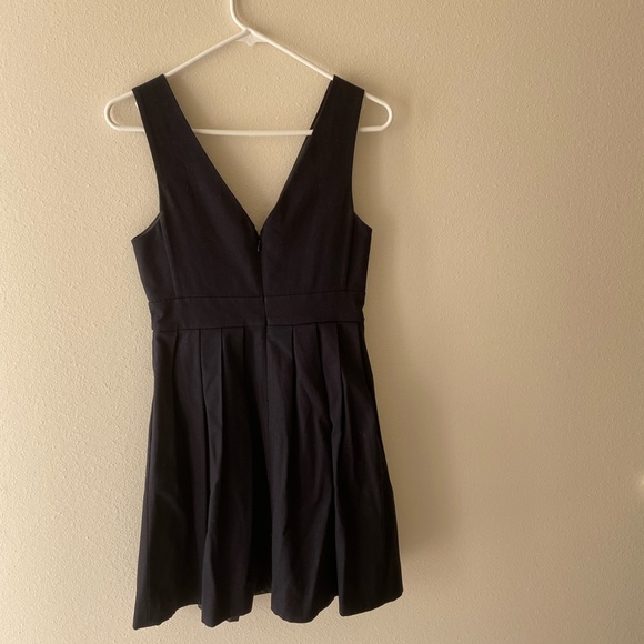 Worn once to a wedding - Picture 2 of 3